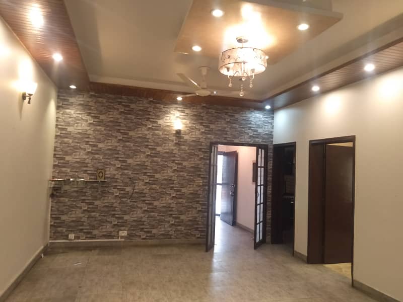 1 Kanal Beautiful Upper Portion Available For Rent in DHA Phase 2 V Block Lahore Cantt 10