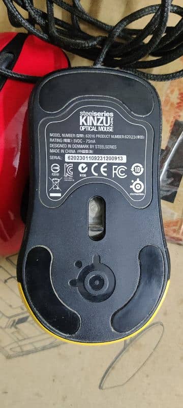 steelseries kinzu used mint condition 1500 pkr 0