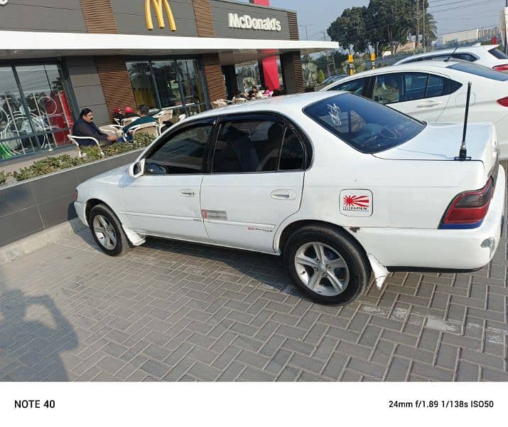 Toyota Corolla SE Limited 4