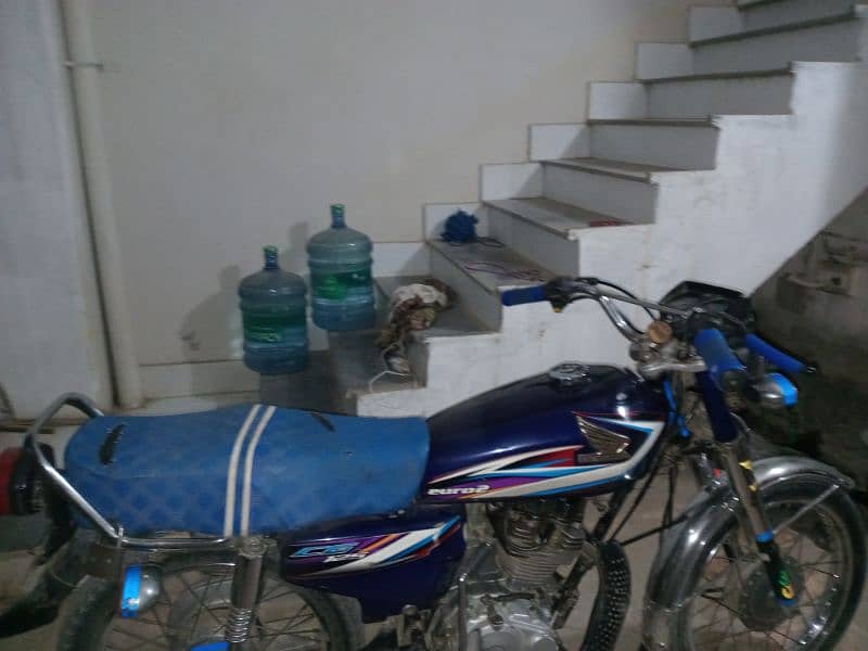 Honda Cg125 condition 10/9 2015 model hyd number 2