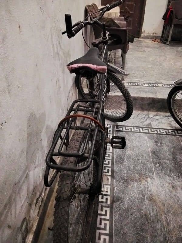 I'm selling my bicycle 2