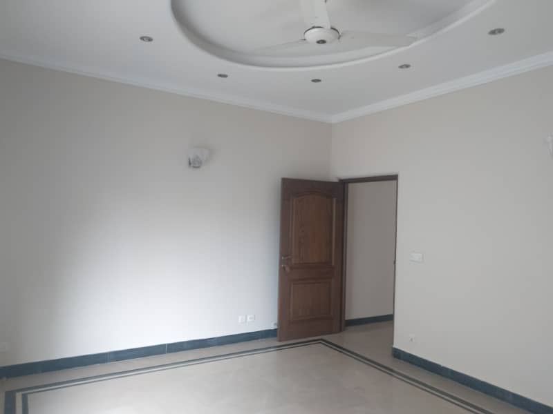 1 Kanal Beautiful Upper Portion Available For Rent in DHA Phase 2 Block R Lahore Cantt 6