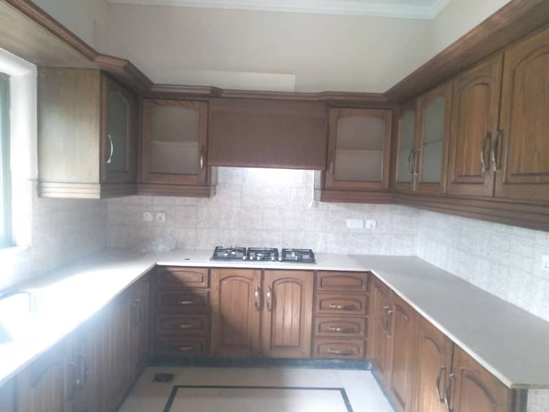 1 Kanal Beautiful Upper Portion Available For Rent in DHA Phase 2 Block R Lahore Cantt 14