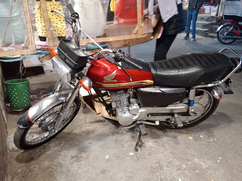 Honda 125 Spacial edition 0