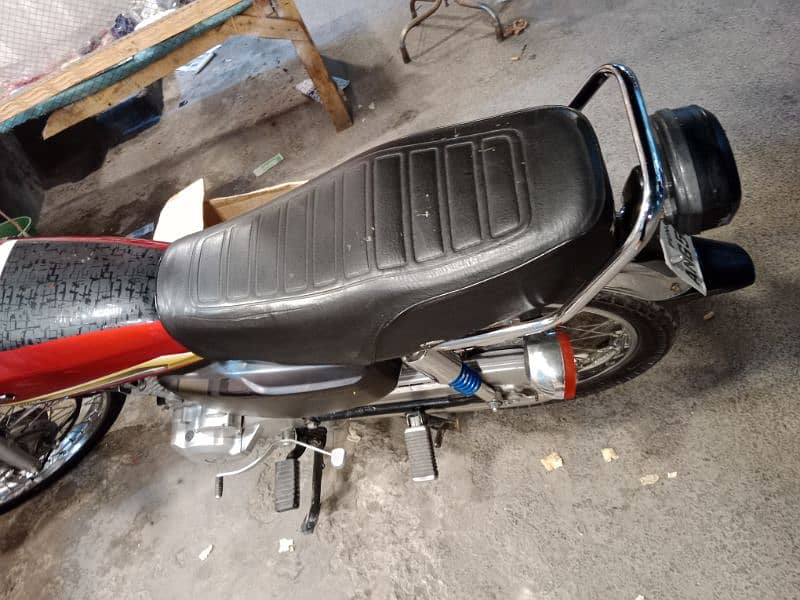 Honda 125 Spacial edition 2