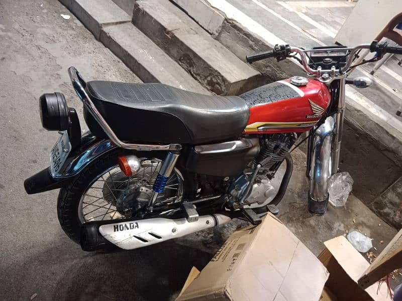 Honda 125 Spacial edition 3