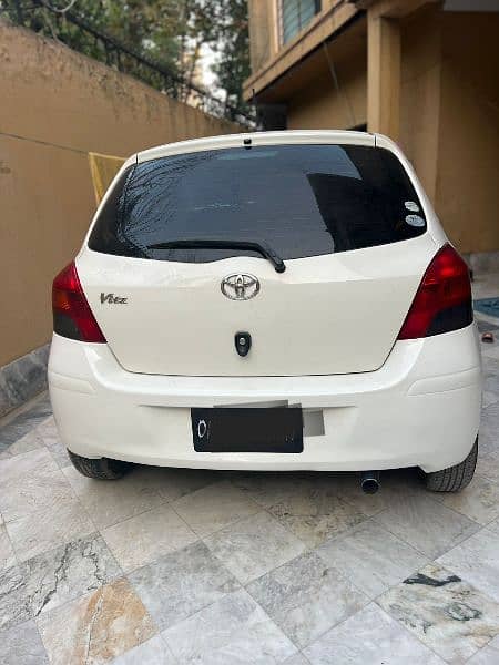 Toyota Vitz 2008 3