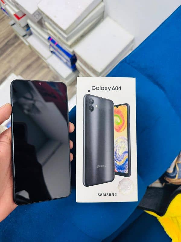 Samsung Galaxy A04 0