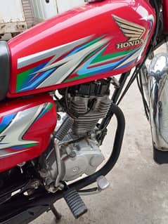 Honda 125 23 model condition ok 9/10 no open or not any fault