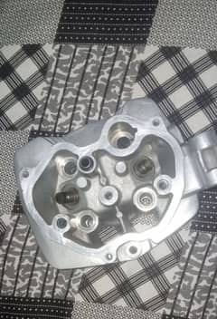 Honda 125 cylinder head