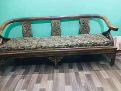 Sofa Sets Sale 5 Seater in sheesham Wood Condition good