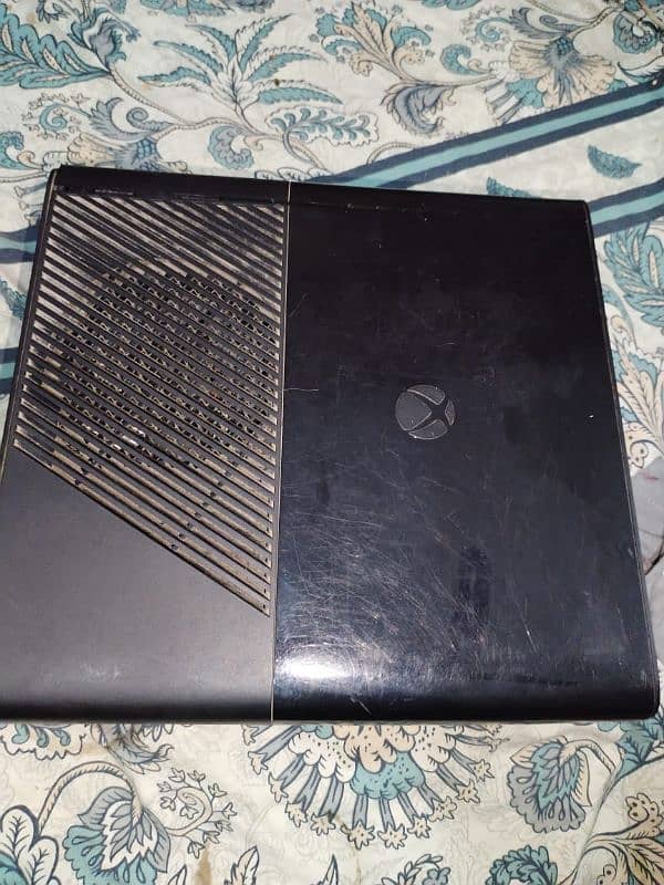 Xbox ultra slim 360 read description 2