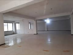 office for rent in gulberg 1000 square feet 2000 and 4000 square feet furnish and non furnish for call center software house company office