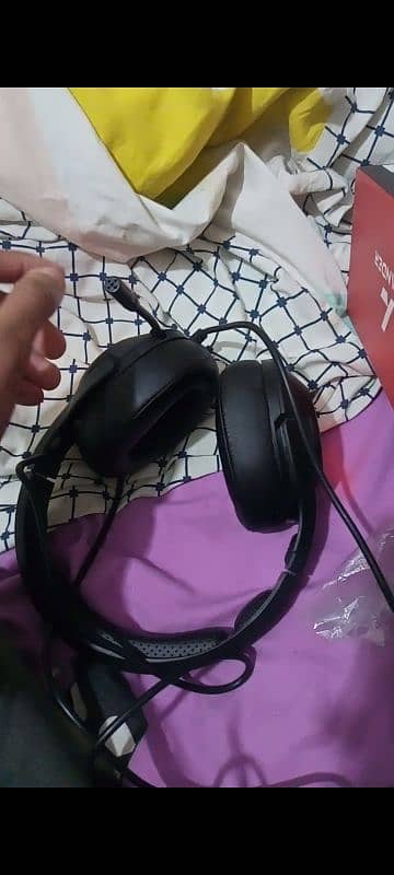 Gaming headphones 1