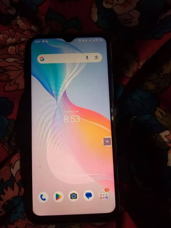 VIVO Y21 WITH CHARGER AND BOX 2