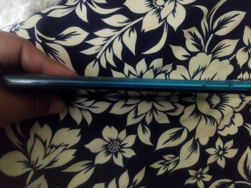 Infinix hot 9 play  urgent for sale 5