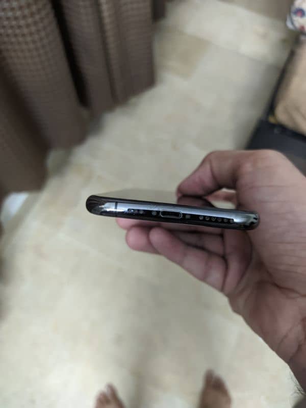 iPhone XS 64 GB PTA Approved 5