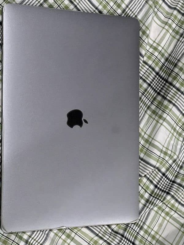 MacBook Pro 2019 i9 32 1TB 6