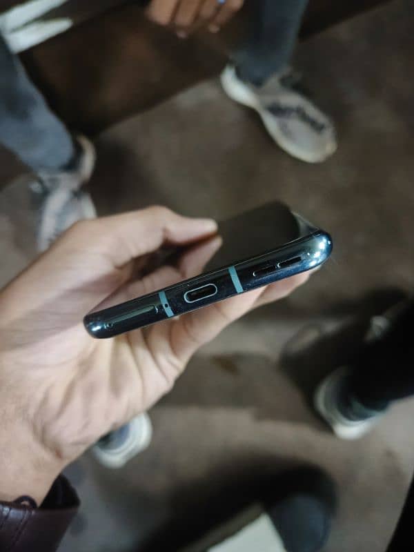 no repaired Oneplus 9pro LCD damaged 4