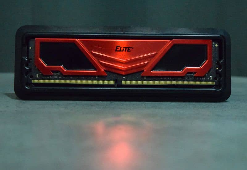 Teamgroup Elite Red Plus 8GB DDR4 3200MHZ CL22 4