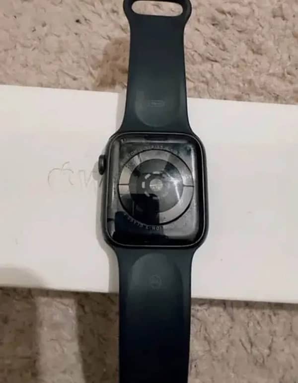 Apple Watch Series 4 With Box 1