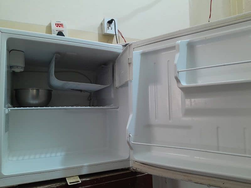 Haier mini fridge 3