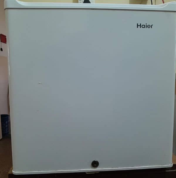 Haier mini fridge 4