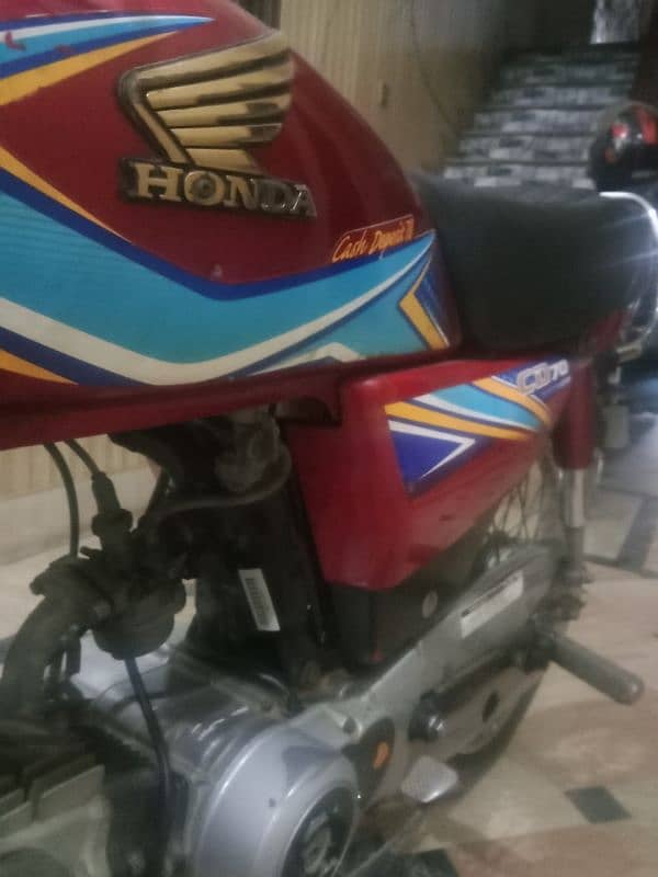 Honda 70 19 model new condition 3