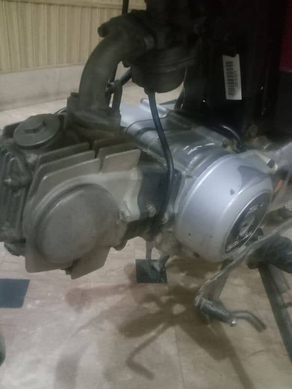 Honda 70 19 model new condition 5