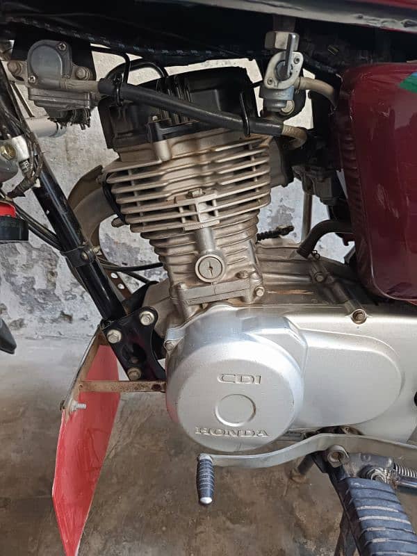 HONDA CG 125 Model 2022/23 Sticker 2023 For Sale 0300,1235827 7