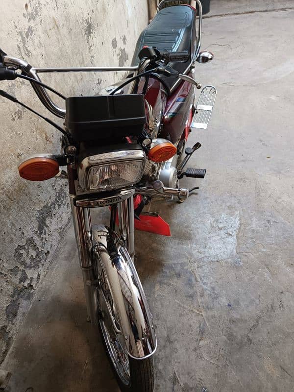 HONDA CG 125 Model 2022/23 Sticker 2023 For Sale 0300,1235827 9