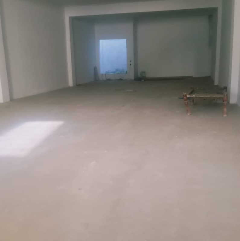 5400 sq. ft. Neat and clean Factory available on Ferozepur road Lahore 3