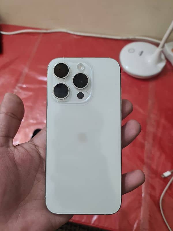 Iphone 15 pro (jv)(White titanium) 128gb 0