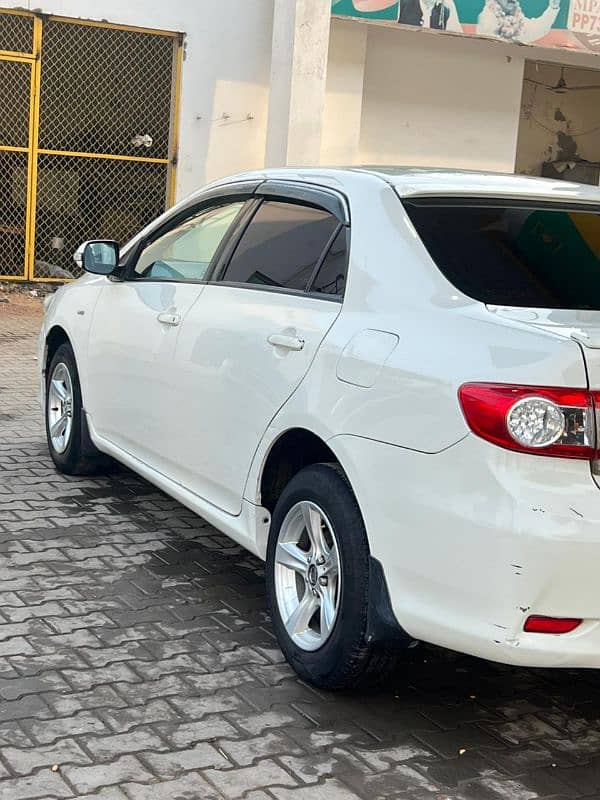 Toyota Corolla XLI 2011 3