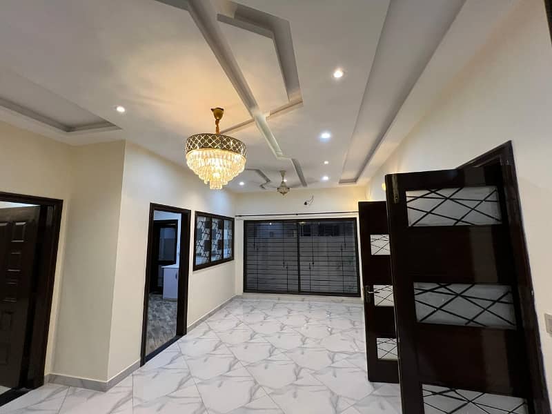 Ideal Prime Location House Is Available For sale In Lahore 7