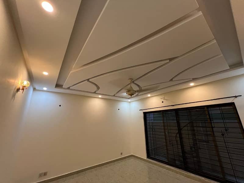 Ideal Prime Location House Is Available For sale In Lahore 13