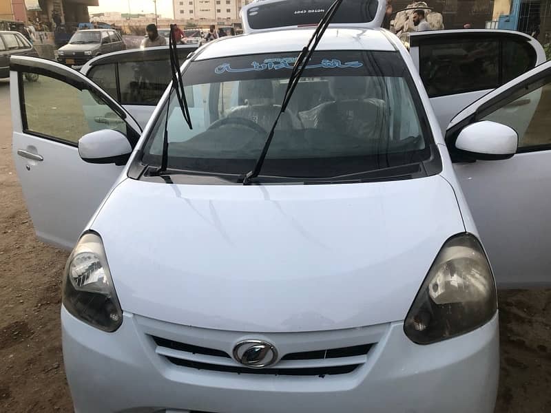 Daihatsu Mira 2012 1