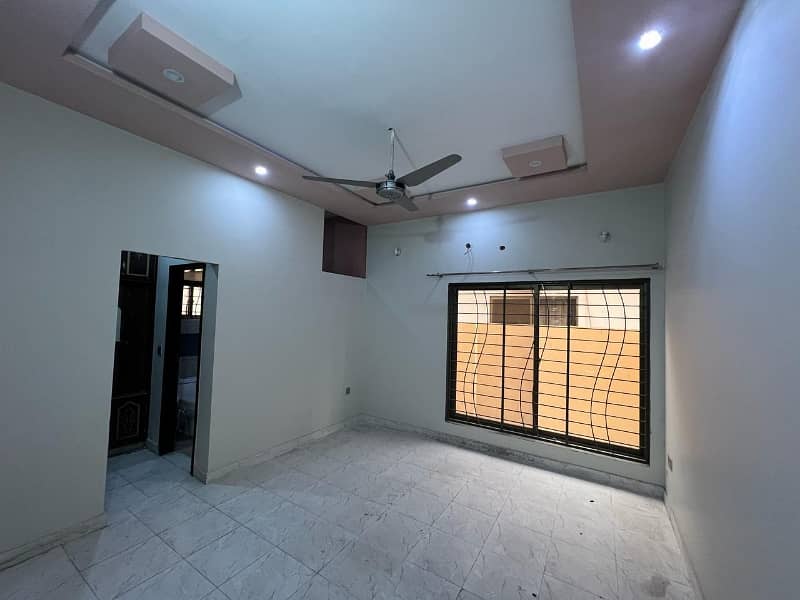 Centrally Located Prime Location House In Central Park - Block A Is Available For sale 16