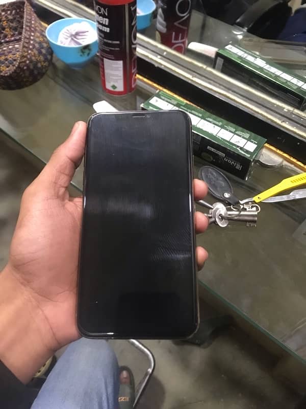 IPHONE 11 PRO MAX 256GB APPROVED 7