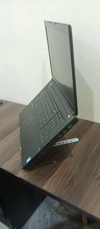 Laptop Dell precision M6800 4