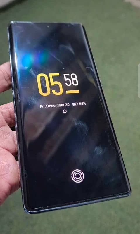 Tecno spark 20 pro plus edge sacreen indsply fingar 8/256 1