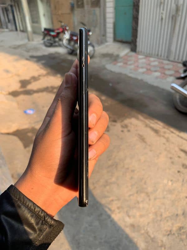 ONE PLUS 8 5G 3