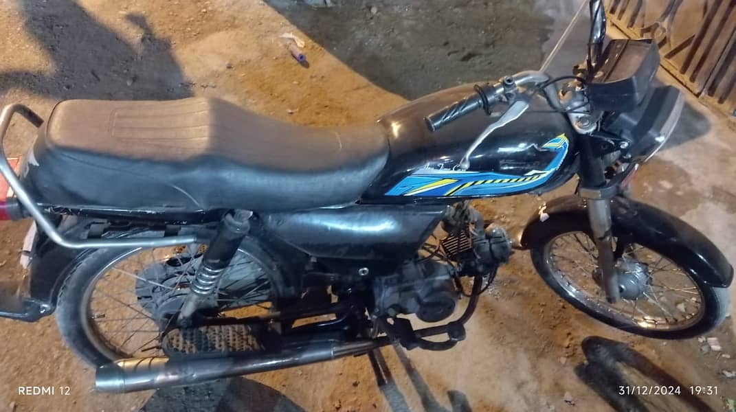 SUPER STAR BIKE URGENT SALE NEED FOR MONEY 0