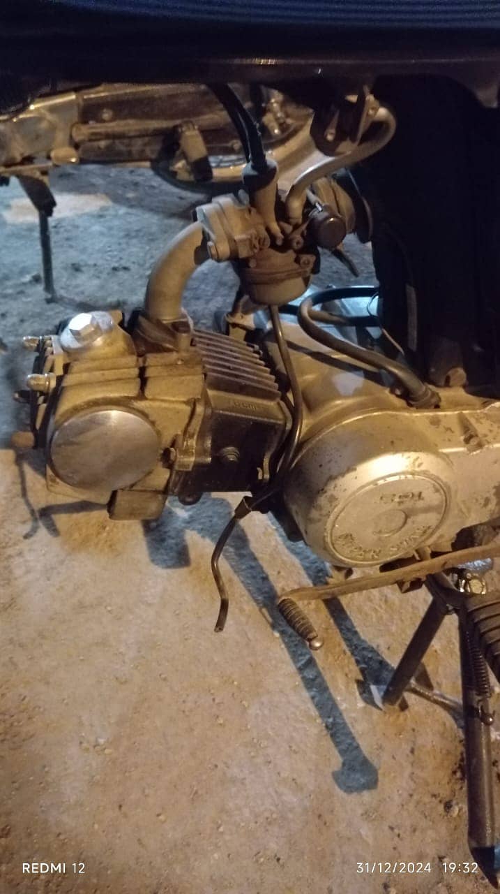 SUPER STAR BIKE URGENT SALE NEED FOR MONEY 5