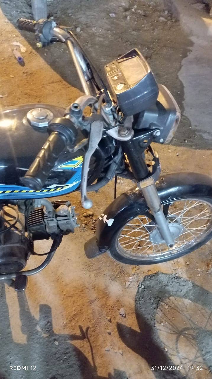 SUPER STAR BIKE URGENT SALE NEED FOR MONEY 10