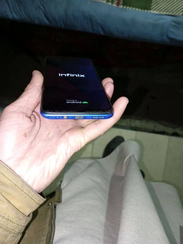 infinix hot 12 play 4/64 for sale 2