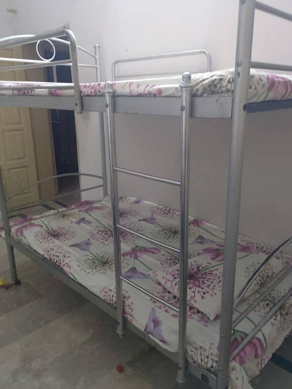 I want sell my bunk beds like new condition 10/10 1