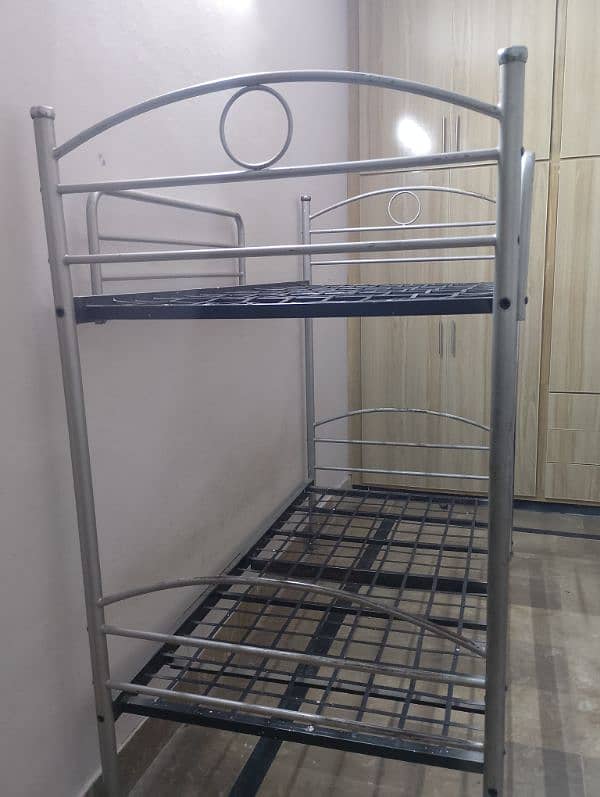 I want sell my bunk beds like new condition 10/10 7