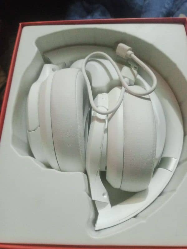 Lenovo HEADPHONES . 1