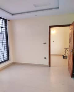 6 Marla Beautiful house available for sale in Al-Qayyum Garden Lahore